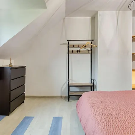 5 Bedroom Gorgeous In Holiday home Ganzeville