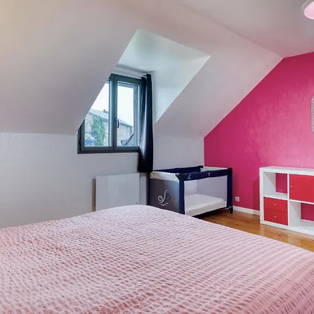 5 Bedroom Gorgeous In Ferienhaus