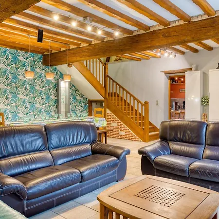 Holiday home 5 Bedroom Gorgeous In Ganzeville