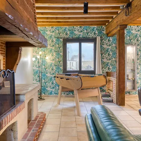5 Bedroom Gorgeous In * Ganzeville