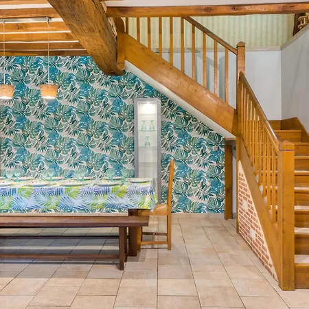 5 Bedroom Gorgeous In Holiday home Ganzeville